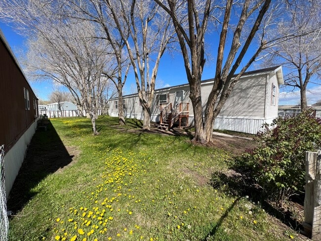 Building Photo - 2 Bedroom 2 Bath Updated Mobile Home in Cliffview Mobile Home Park. Very well kept-up area.