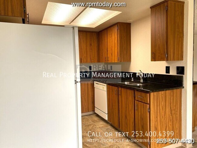 Building Photo - 117 162nd St S