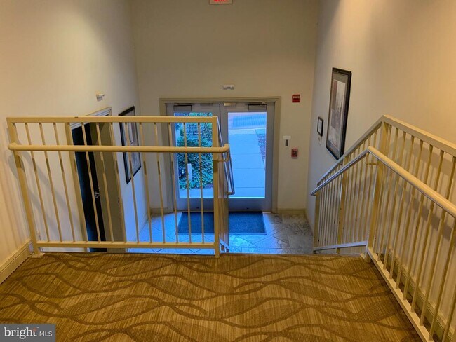 Building Photo - 2791 Centerboro Dr