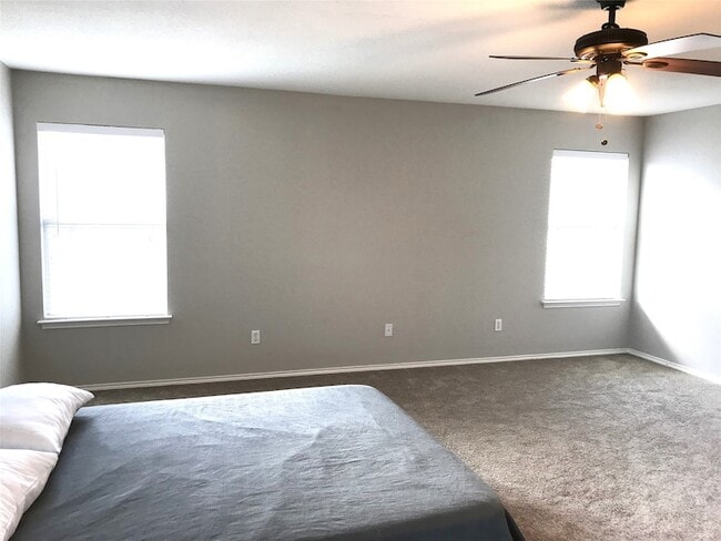 Building Photo - 4956 Thorn Hollow Dr