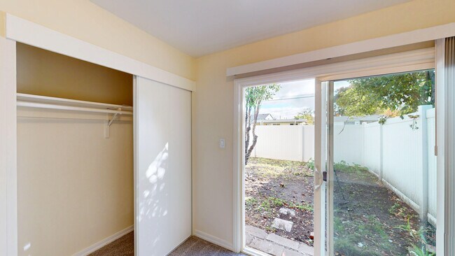 Building Photo - 15495 Marty Dr