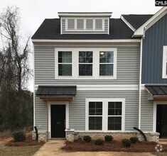 Building Photo - 200 Bluewing Dr