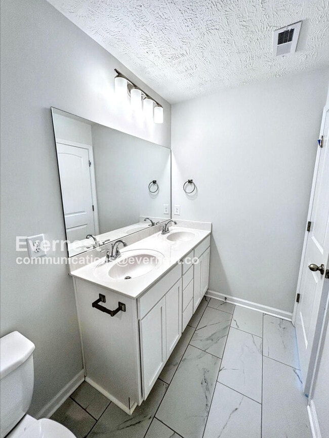 Building Photo - 233 Ansley Wy