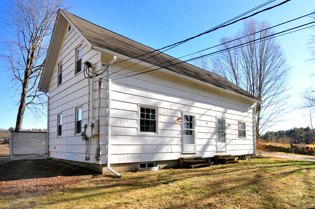 Building Photo - 9 W Morris Rd