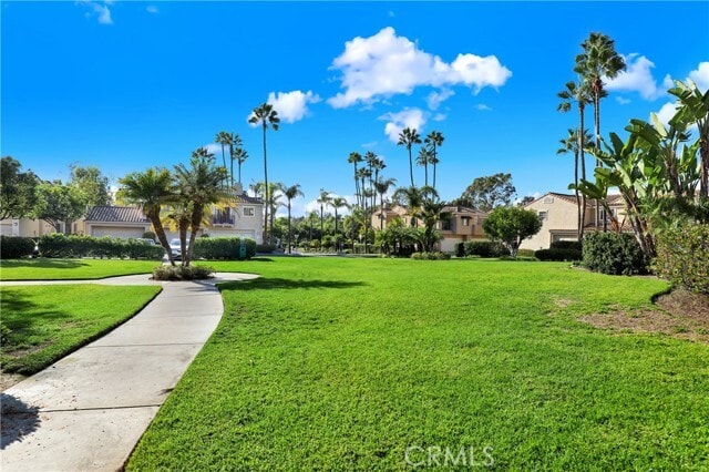 Building Photo - 211 Chandon