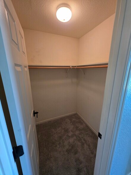 Master secondary closet - 4321 Grafton Cir