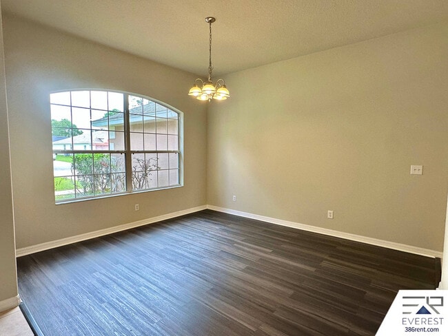 Building Photo - 7 Waywell Pl