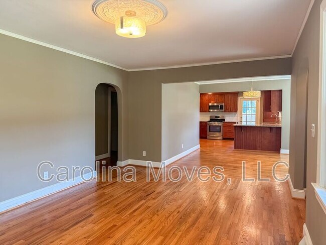 Building Photo - 46 Long Forest Dr