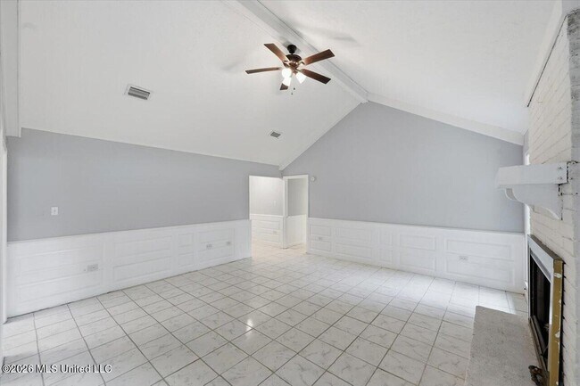 Building Photo - 225 Walnut Ridge St