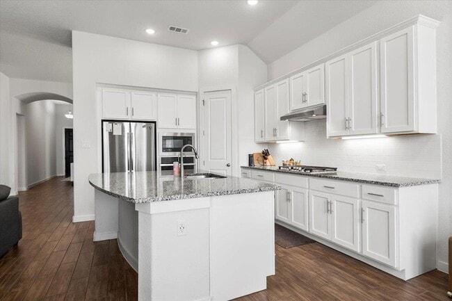 Building Photo - 849 Whitetail Dr