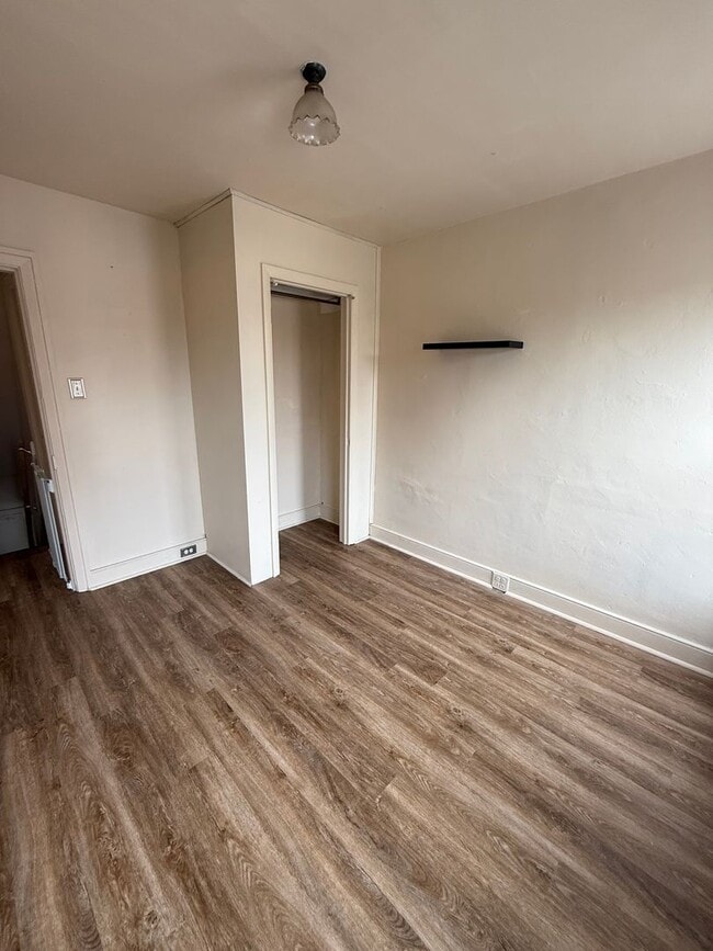 Building Photo - 2 bedroom with a bonus room! Newville PA!