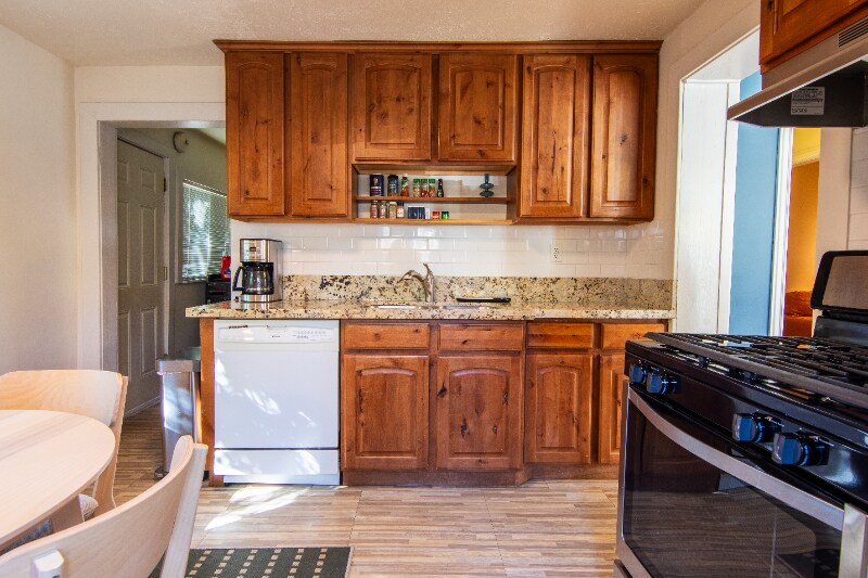 Building Photo - 1748 S 200 E