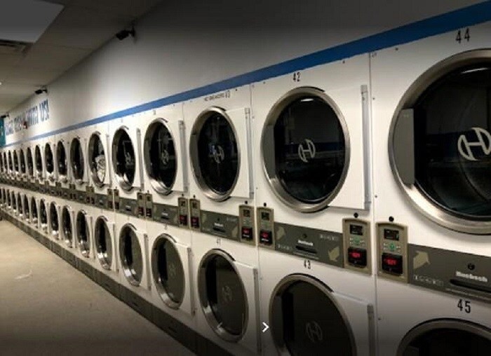 Building Photo - 50 Temple St