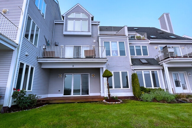 Building Photo - 145 Breakers Ln