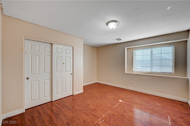 Building Photo - 5674 Diamond Palm Ct