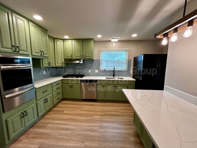 Building Photo - 3265 Hermoso Dr