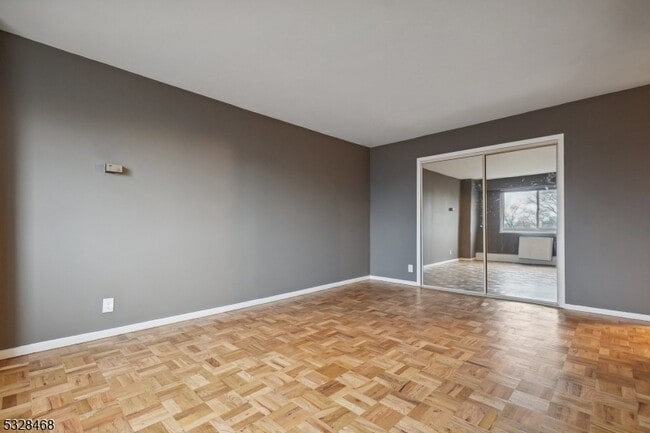 Building Photo - 377 S Harrison St
