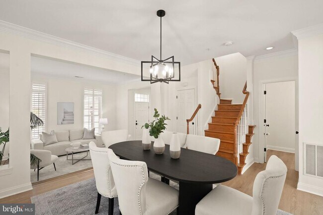 Building Photo - 42465 Regal Wood Dr