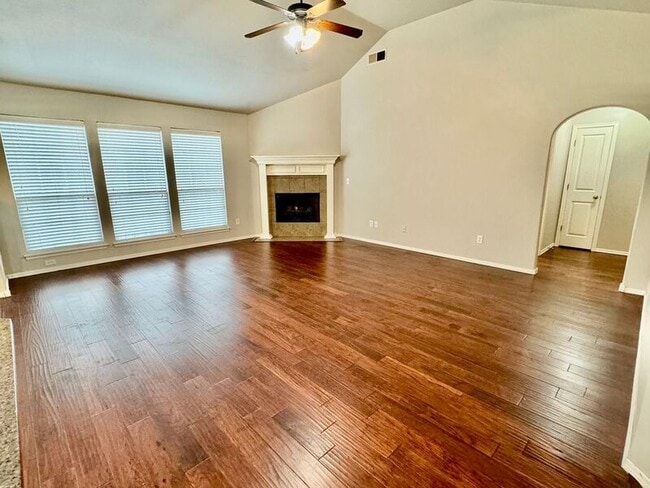 Building Photo - 8916 N 155th E Ave