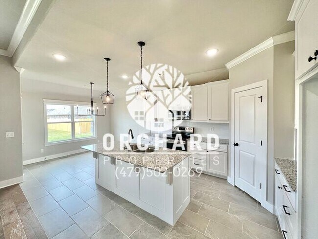 Building Photo - Tontitown- Single-Family Home- Desirable H...