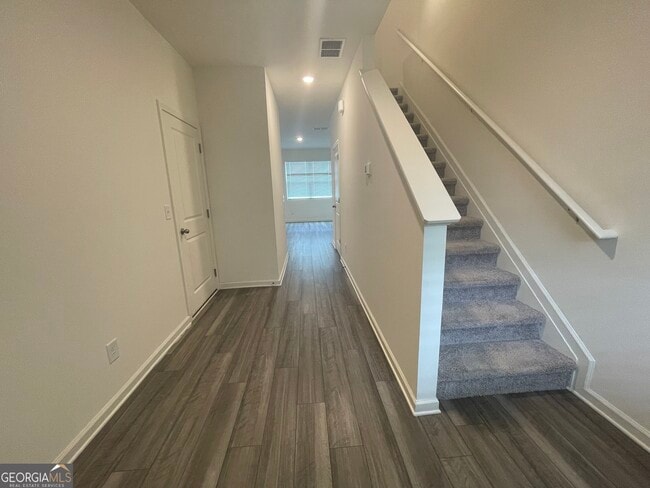 Building Photo - 35118 Condor Ct