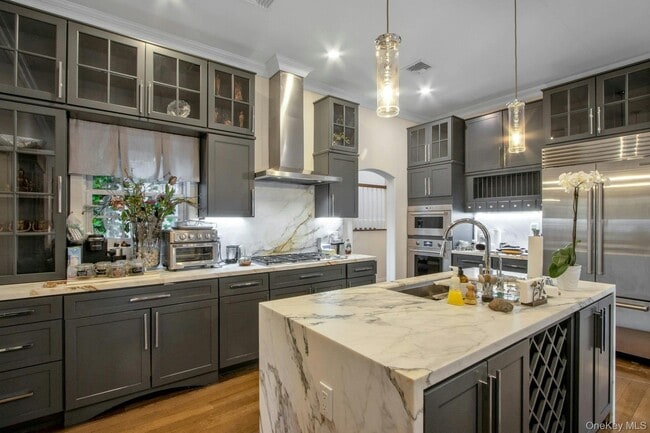 Building Photo - 129 Washington Spg Rd