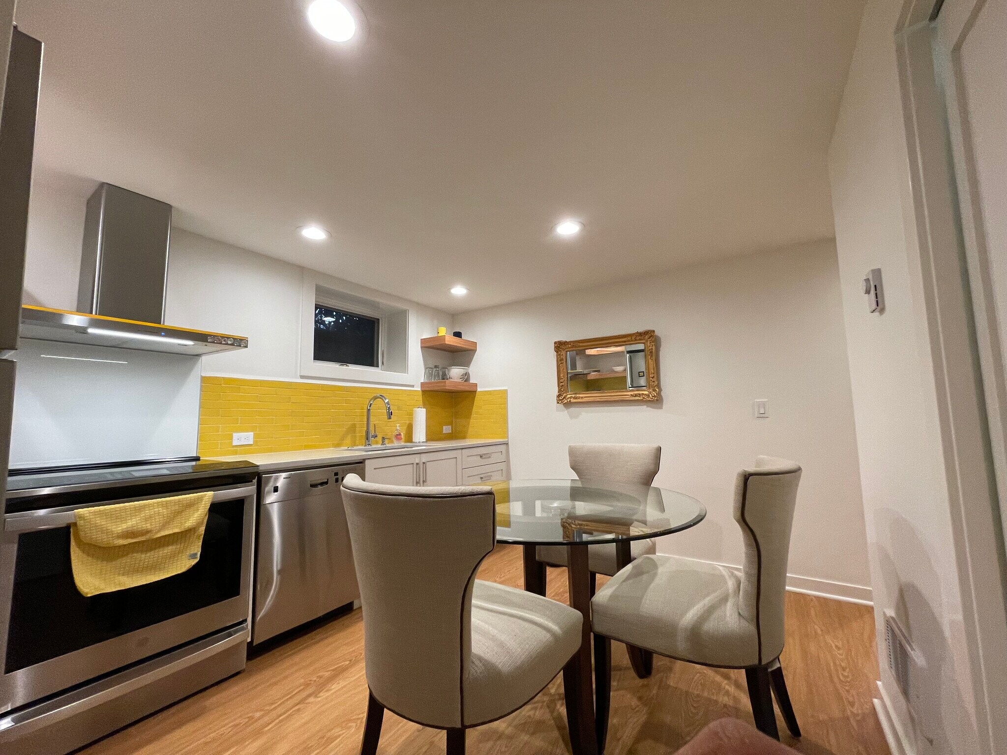 Kitchen - 2811 30th Ave W