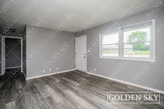 Building Photo - 210 S Keystone Cir