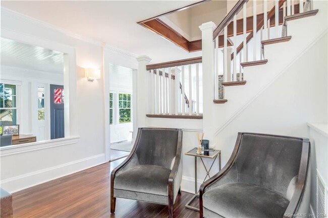 Building Photo - 303 Wakeman Rd