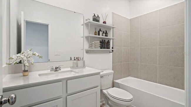 Building Photo - 2419 Bevel Ln