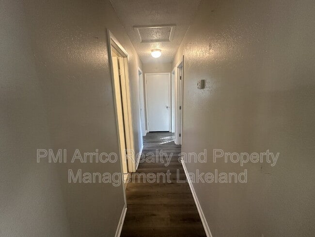 Building Photo - 4715 Kanoy Dr