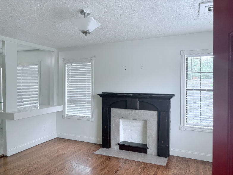 Building Photo - 2600 NW 12th St