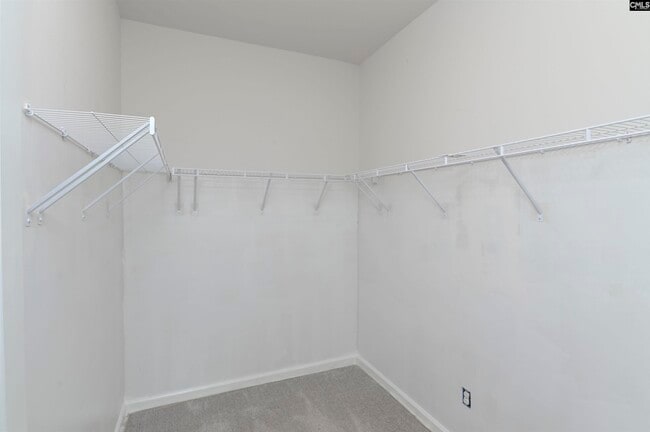 Building Photo - 414 Tulip Way