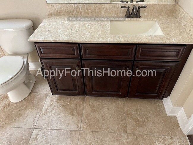Building Photo - Single Family Dream Home in Gated Community