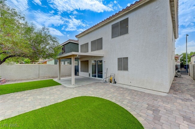 Building Photo - 10204 Lemon Thyme St