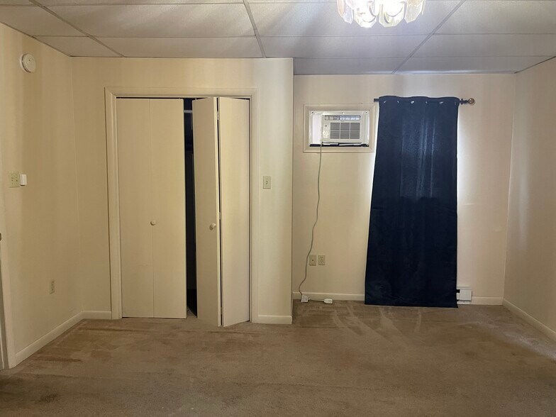 Building Photo - 428 Locust St