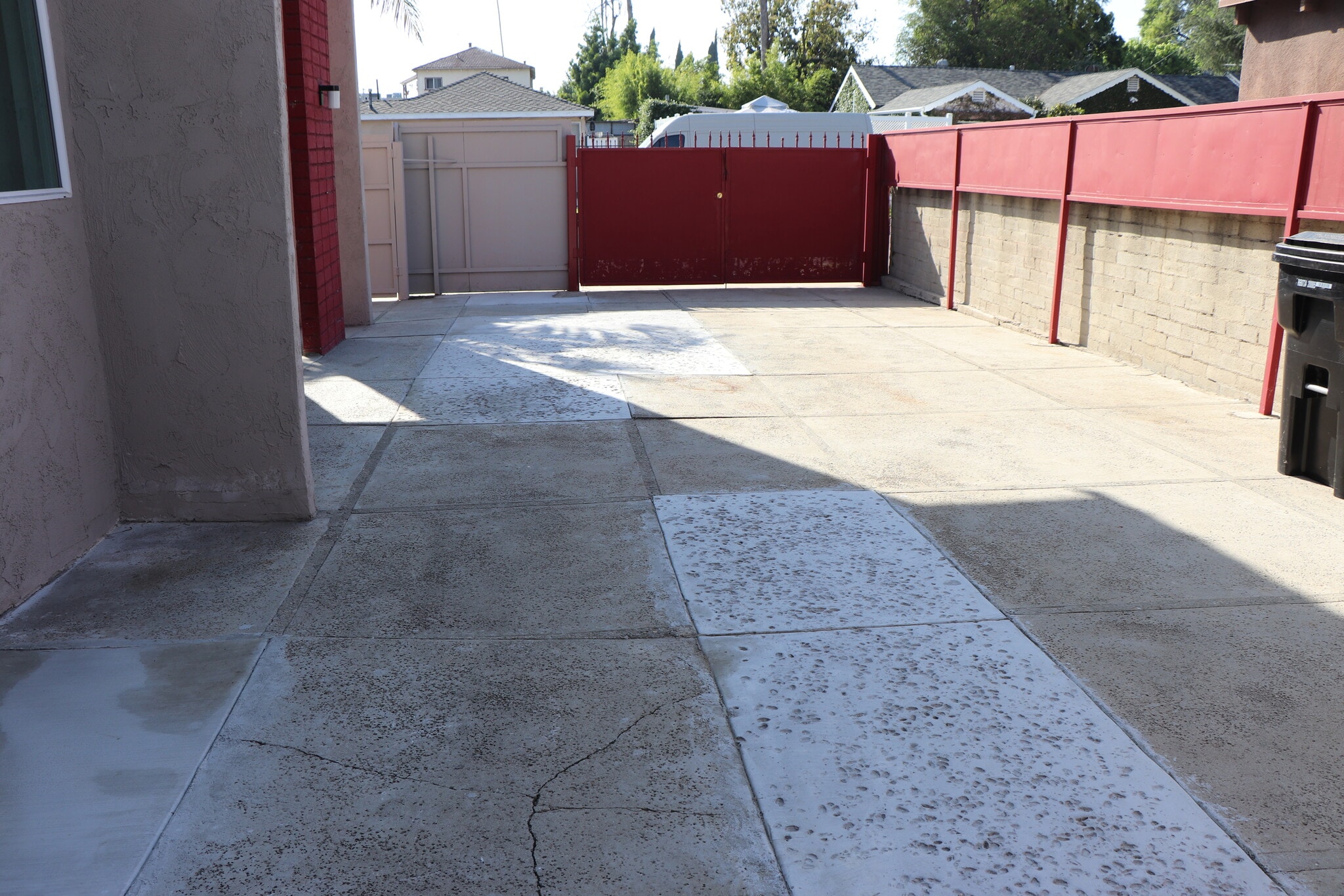 Building Photo - 6104 Costello Ave