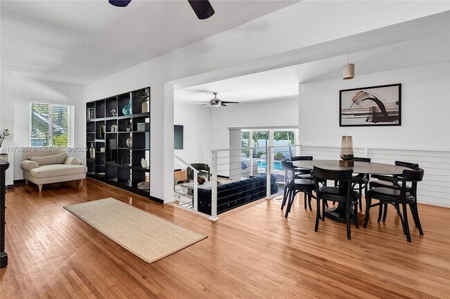 Building Photo - 660 NE 121st St