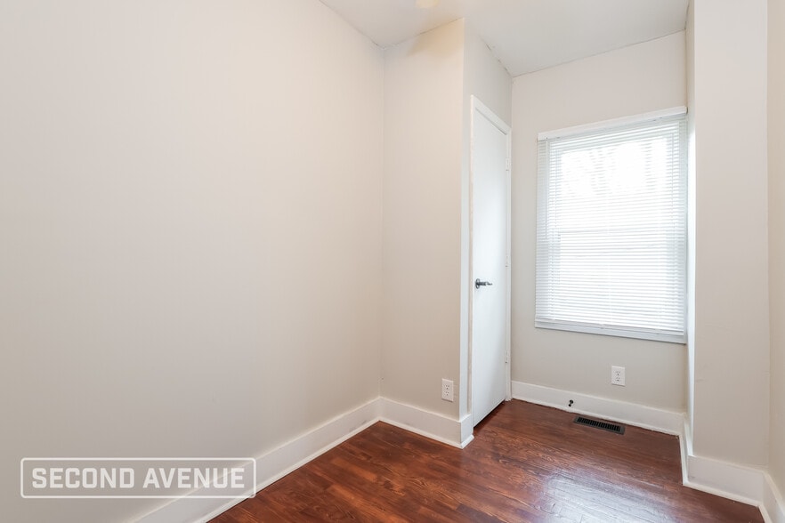 Building Photo - 1629 S 30th St