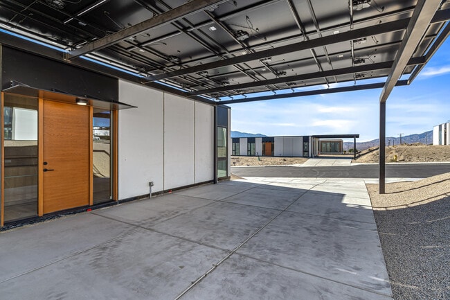 Building Photo - 13848 Scenic Crest Cir
