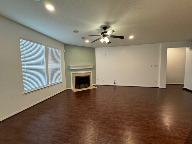 Building Photo - 3403 Braddock Ln