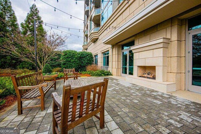 Building Photo - 2795 Peachtree Rd