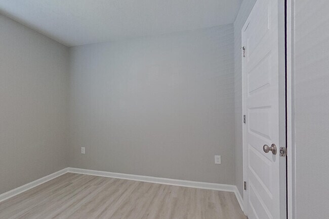 Building Photo - 4780 Malay Cir