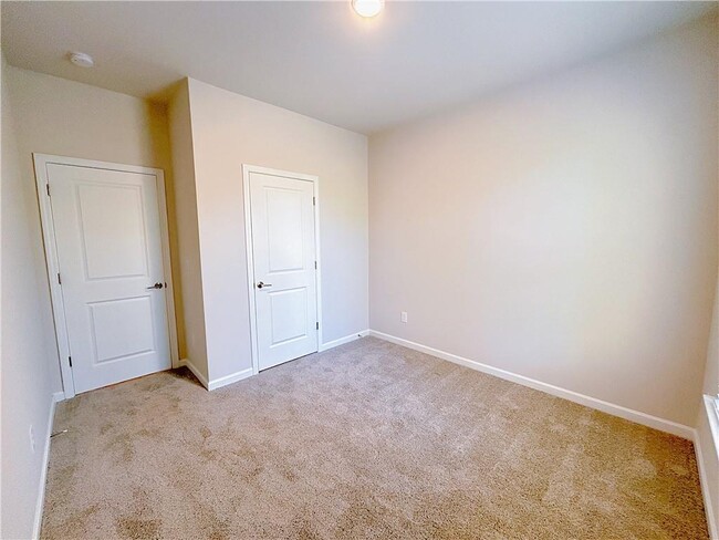 Building Photo - 2580 Mls Cmn Dr