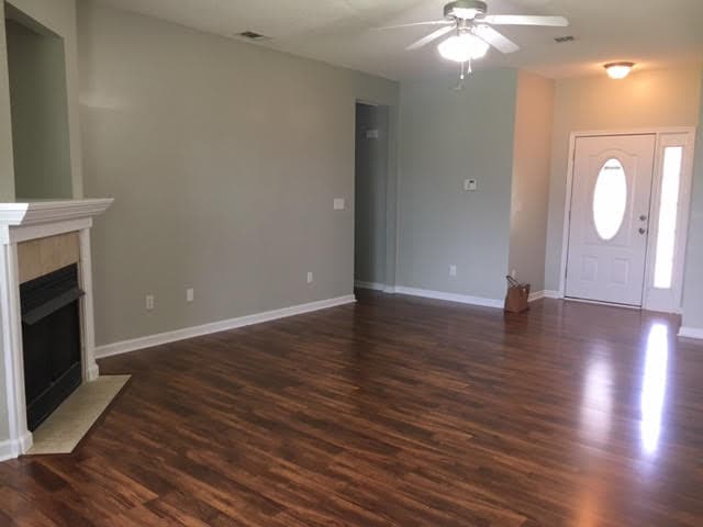 Building Photo - 601 Hidden Creek Cir