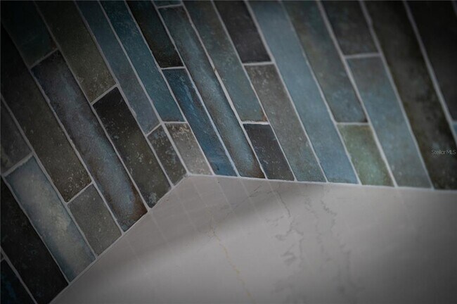 Building Photo - 1097 Eden Isle Blvd NE