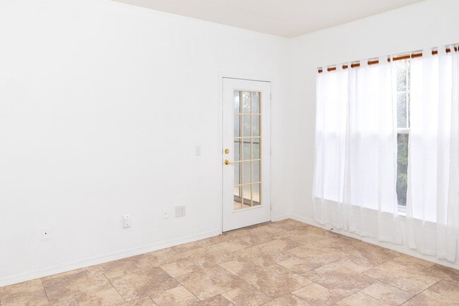 Building Photo - 13115 Harbour Vista Cir