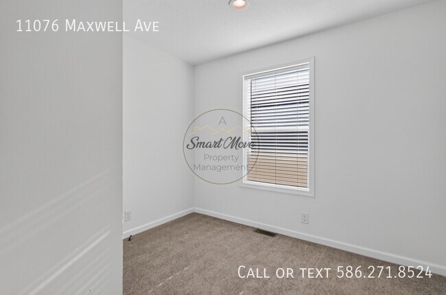 Building Photo - 11076 Maxwell Ave