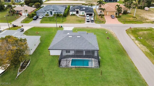 Building Photo - 1201 SW 8th Pl