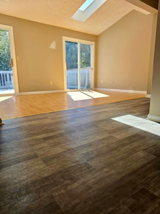 Building Photo - 3BR Townhome in Riverside Neighborhood of Belcamp!